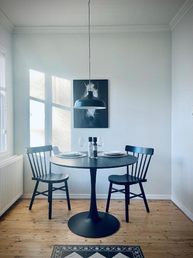 Day Dream Central Akureyri Three Bedroom Apt Exteriör bild