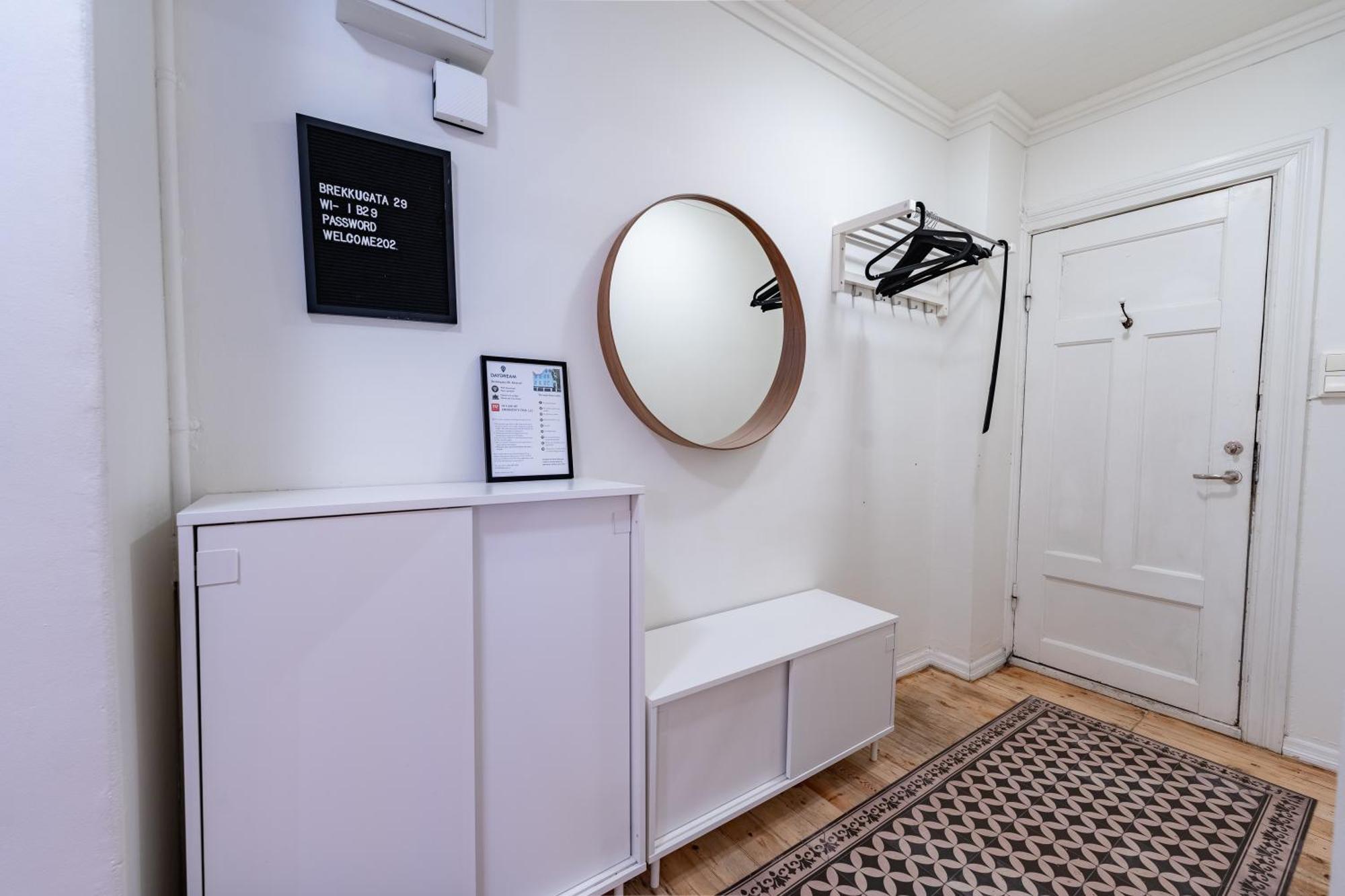 Day Dream Central Akureyri Three Bedroom Apt Exteriör bild