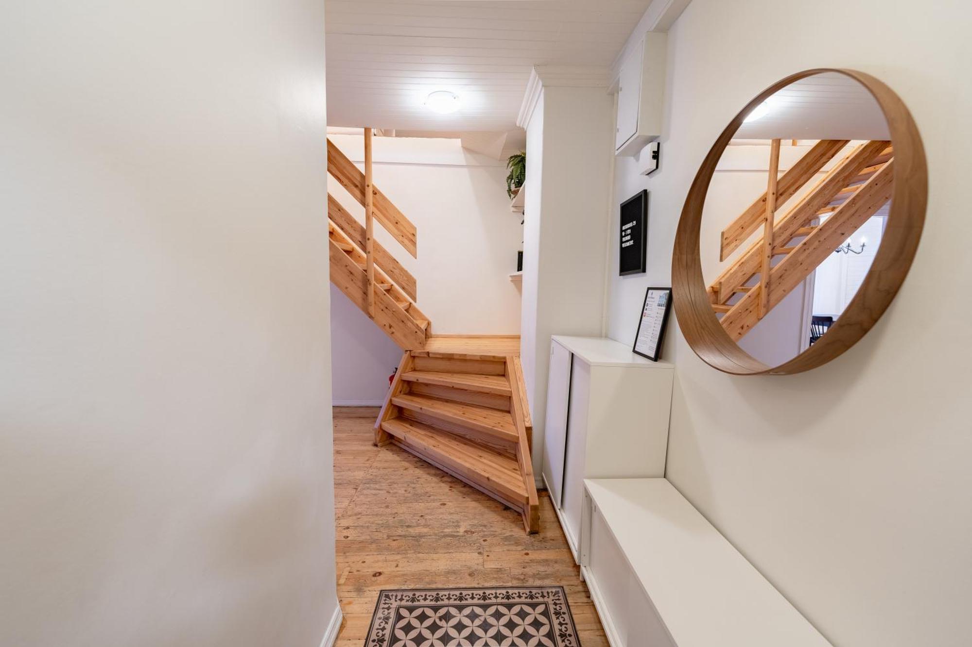 Day Dream Central Akureyri Three Bedroom Apt Exteriör bild